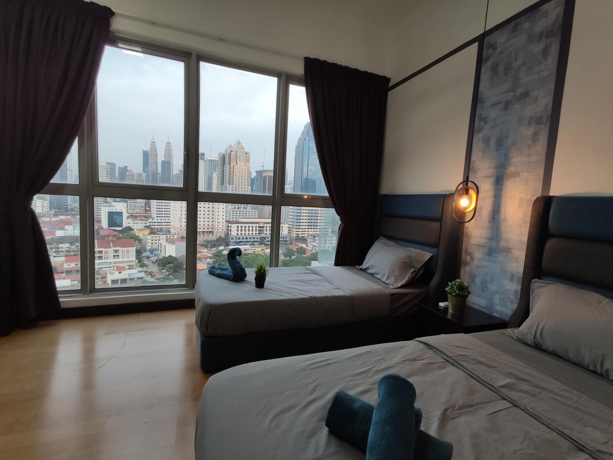 Regalia Residence And Suites By Awesomestay クアラルンプール エクステリア 写真