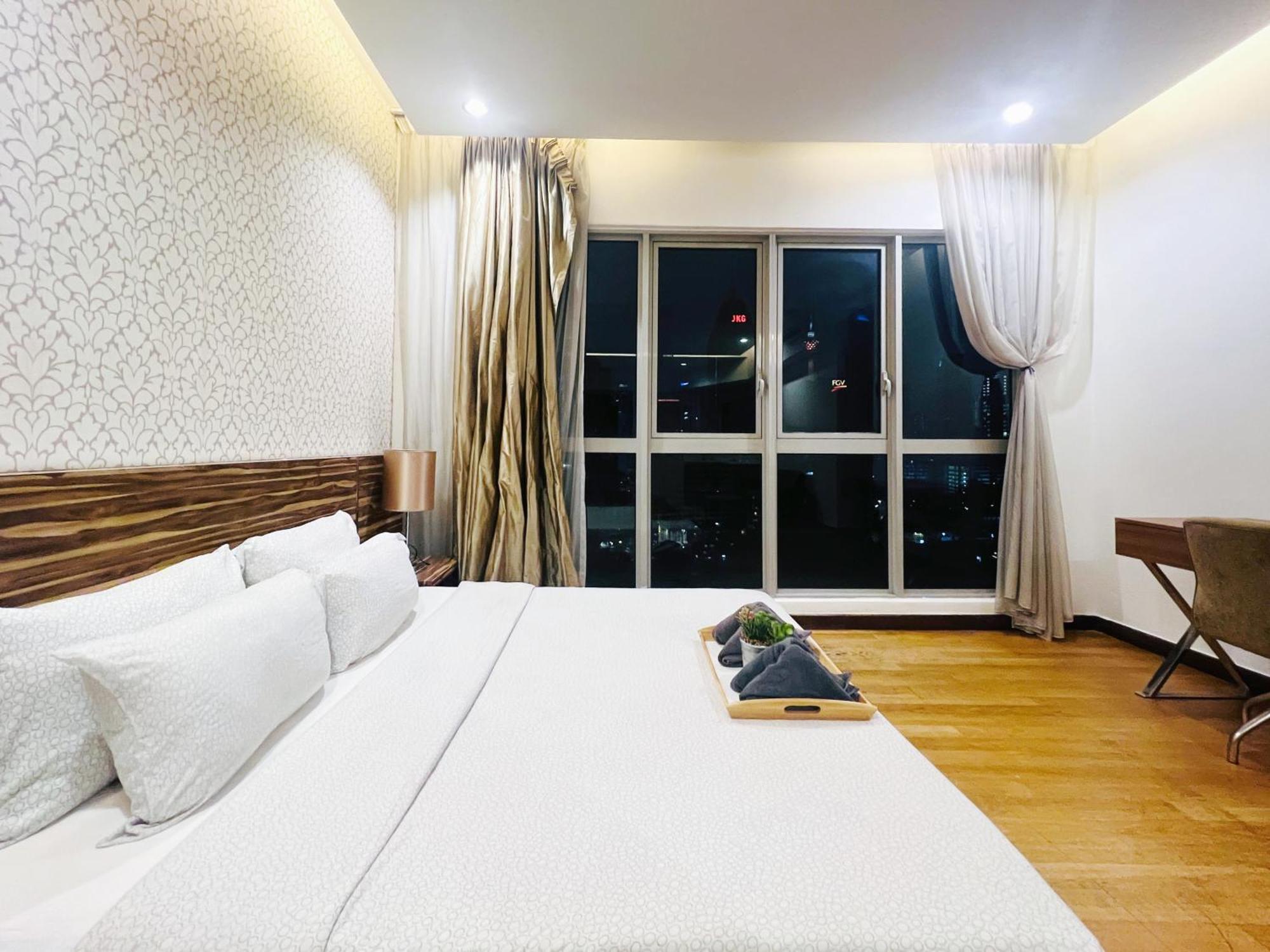 Regalia Residence And Suites By Awesomestay クアラルンプール エクステリア 写真