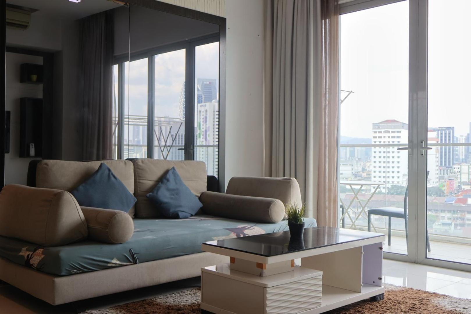 Regalia Residence And Suites By Awesomestay クアラルンプール エクステリア 写真